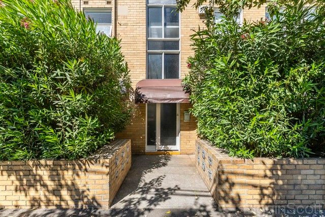 17/233 Canterbury Road, VIC 3182