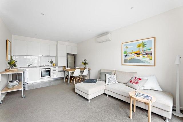 4/5 Barries Place, VIC 3068