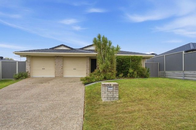 35 Poinsettia Crescent, QLD 4116