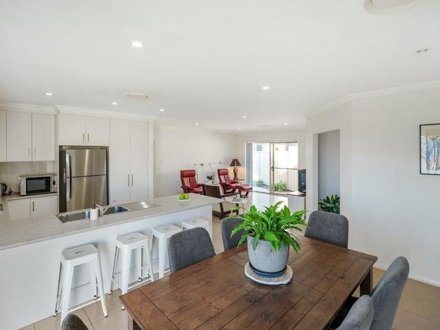 5C Simona Close, NSW 2680