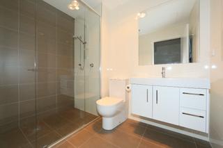 Bathroom (2014-03-03)