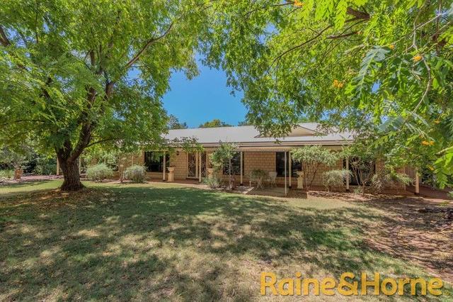 28R Debeaufort Drive, NSW 2830