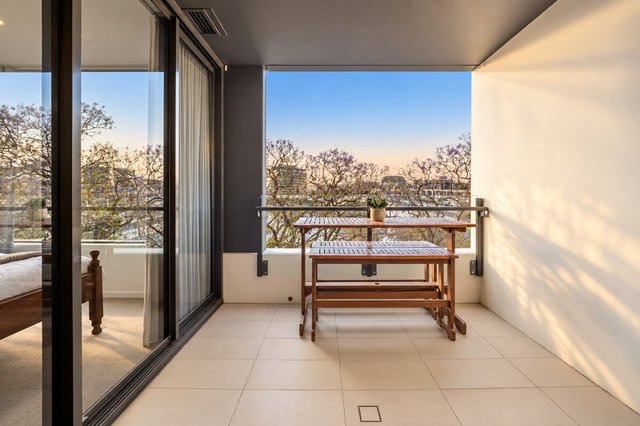 10210/25 Bouquet Street, QLD 4101