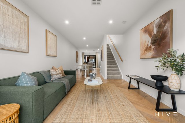 98 Beechworth Street, ACT 2602