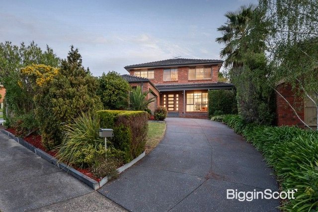 11 Thorncombe Walk, VIC 3109