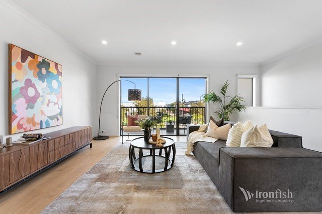 11 Regatta Drive, VIC 3064