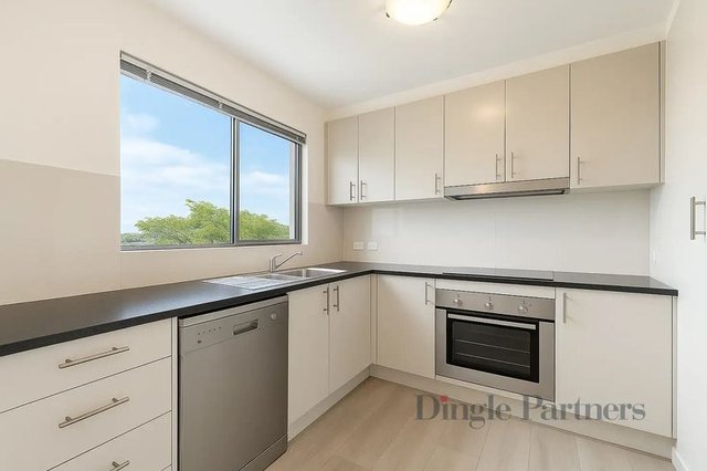 10/16 Noble Street, VIC 3174