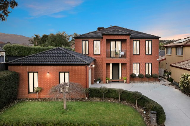 34 Sovereign Crest Boulevard, VIC 3178