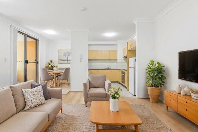 13/2 Wentworth Avenue, NSW 2146