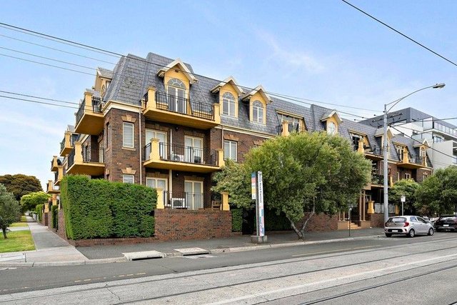 1/128 Maribyrnong Road, VIC 3039