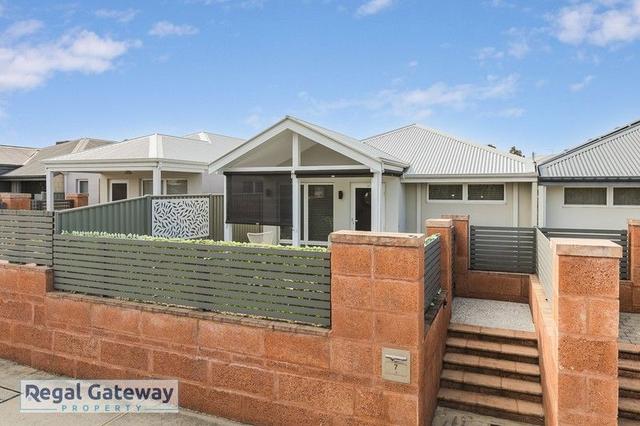 7 Paroo Way, WA 6167