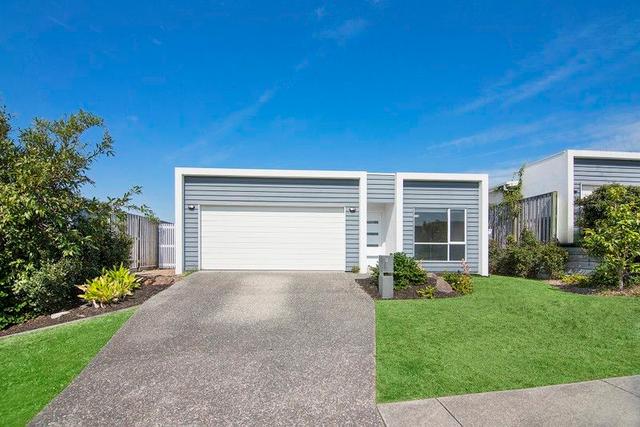 9 Howell Crescent, QLD 4209