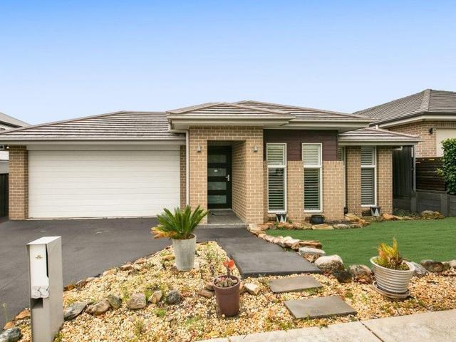 33 White Gum Place, NSW 2155