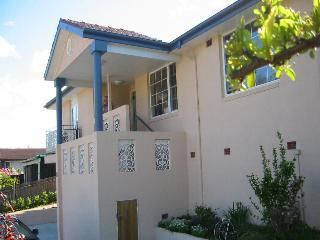 Side of House (2004-01-23)