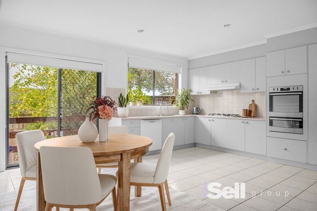 2/9 Stephenson Street, VIC 3171