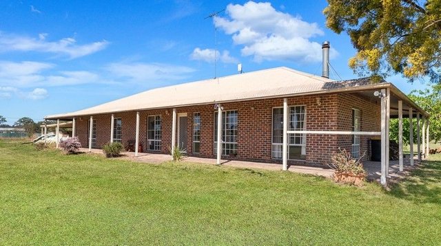 324 Eighth  Avenue, NSW 2747