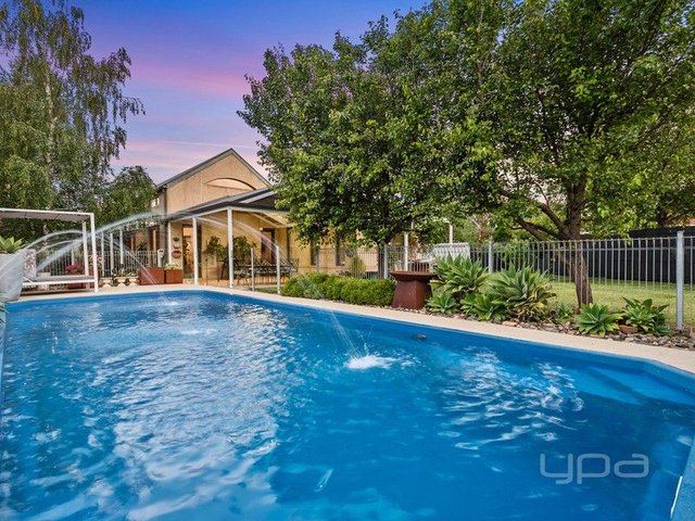 6 Royston Court, VIC 3338