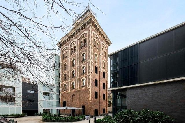 301A/2 Mansard Lane, VIC 3066