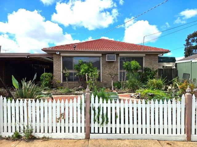 8 Snowy Court, VIC 3030