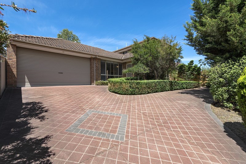 85 Kennington Park Drive, Endeavour Hills VIC 3802 Allhomes