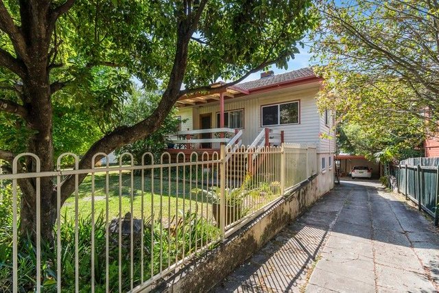 5 Georgina Avenue, NSW 2500