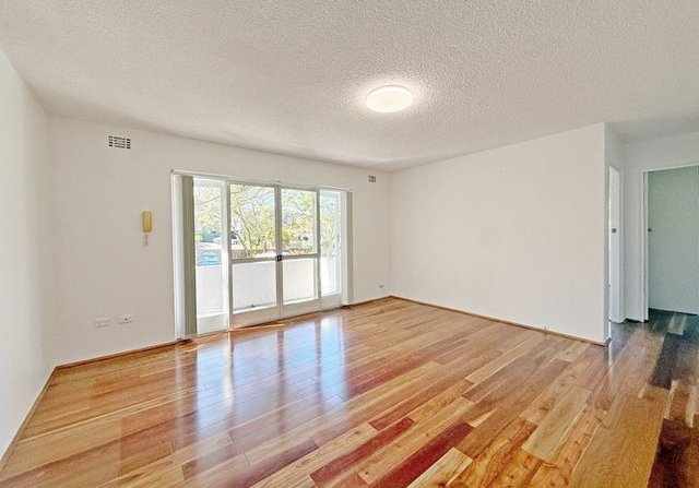 2/26 Sinclair  Street, NSW 2065