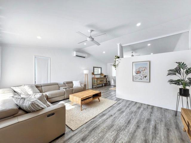 4 Molakai Drive, QLD 4557