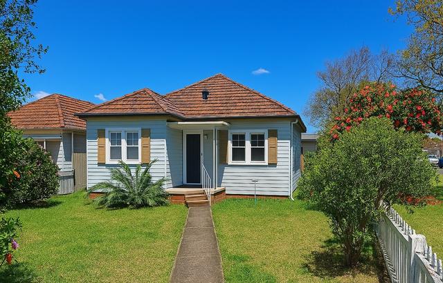 2 Gray Cres, NSW 2199