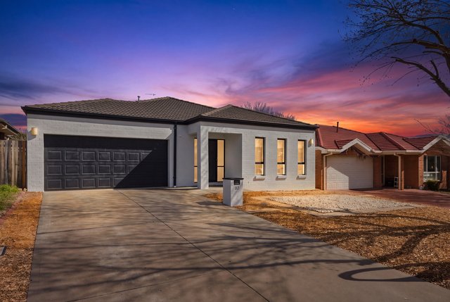 32 Petersilka Street, ACT 2912
