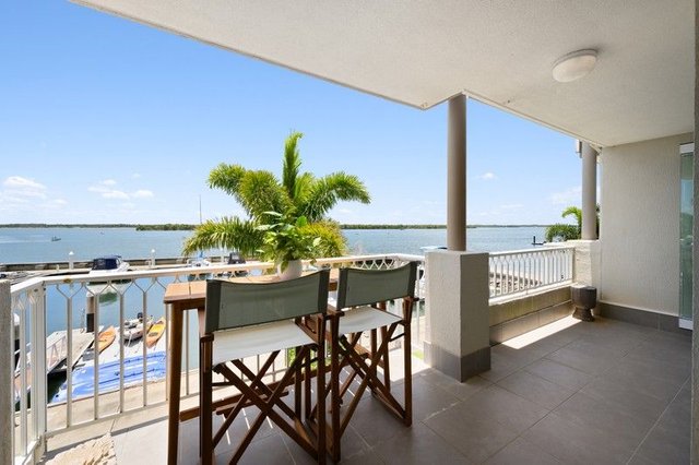 57/3 Marina  Crescent, QLD 4216