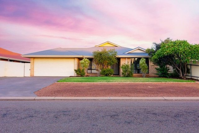 16 Smythe Drive, WA 6430