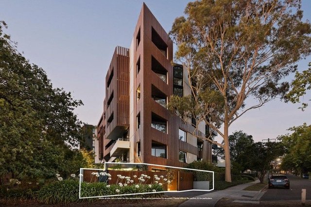 2 Ivanhoe Parade, VIC 3079