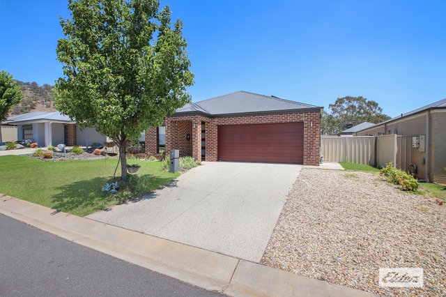 42 Ruthven Circuit, VIC 3690