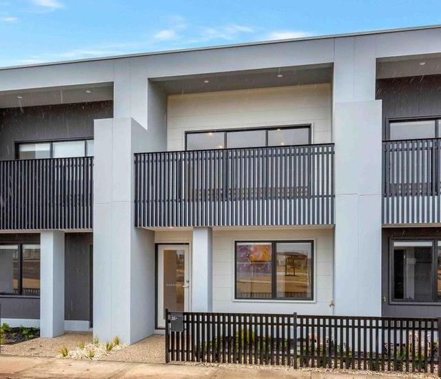 35 Pitton Walk, VIC 3064