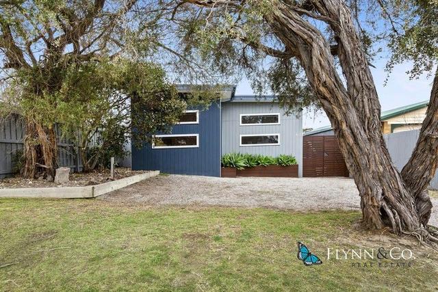 104 Fourth Avenue, VIC 3939