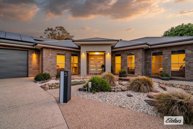 5 Tee Court, VIC 3690