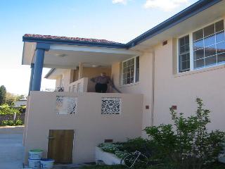 Side of House (2004-01-23)