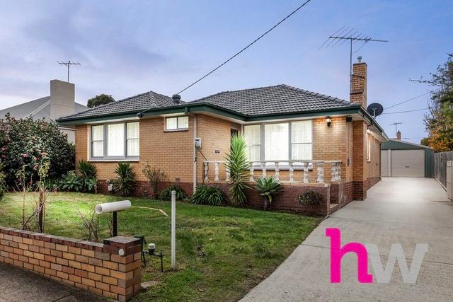 8 Strickland  Ave, VIC 3216