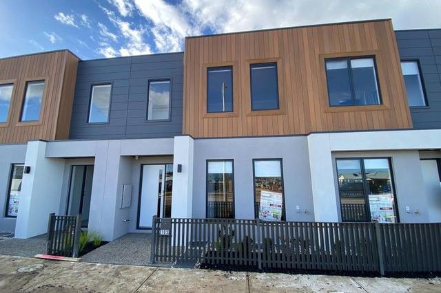 103 Carnival Boulevard, VIC 3806