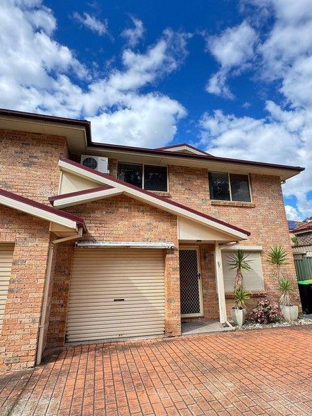 4/2 Charlotte Road, NSW 2766