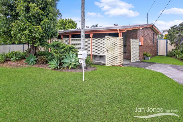 6 Lawson Court, QLD 4021