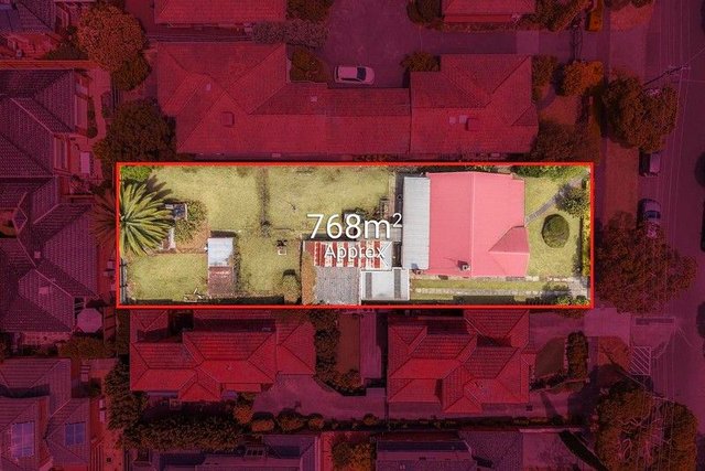 12 Mangan Street, VIC 3103