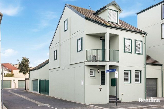 6 Holsten Lane North, VIC 3031