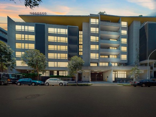 2 Mentmore  Avenue, NSW 2018