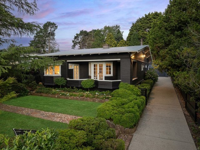 10 Blackheath Street, NSW 2780
