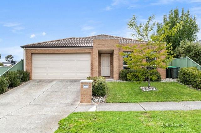 18 Orbost Drive, VIC 3352