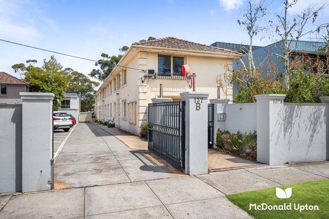 8/137A Woodland Street, VIC 3040