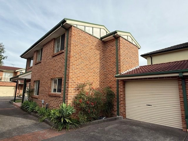 2/90 Vaughan Street, NSW 2141
