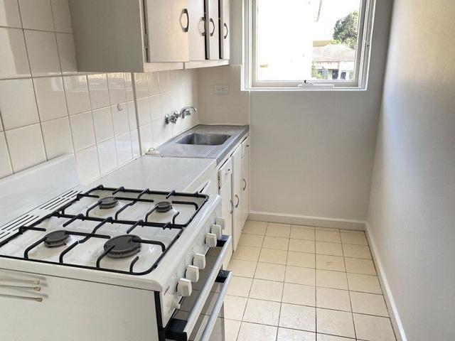 4/4 Fiona Court, VIC 3182