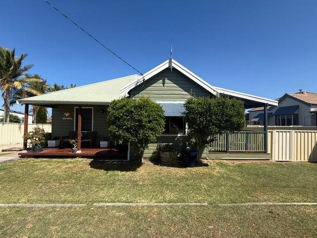 10 Bronwyn St, NSW 2320